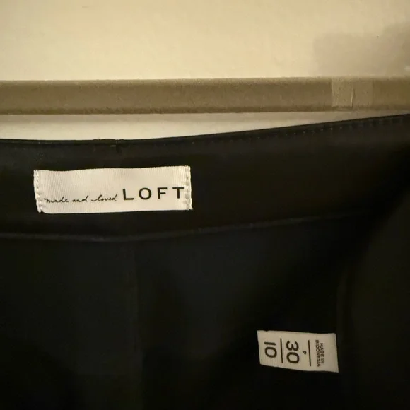 LOFT women’s black leather-like pants - Picture 2 of 5